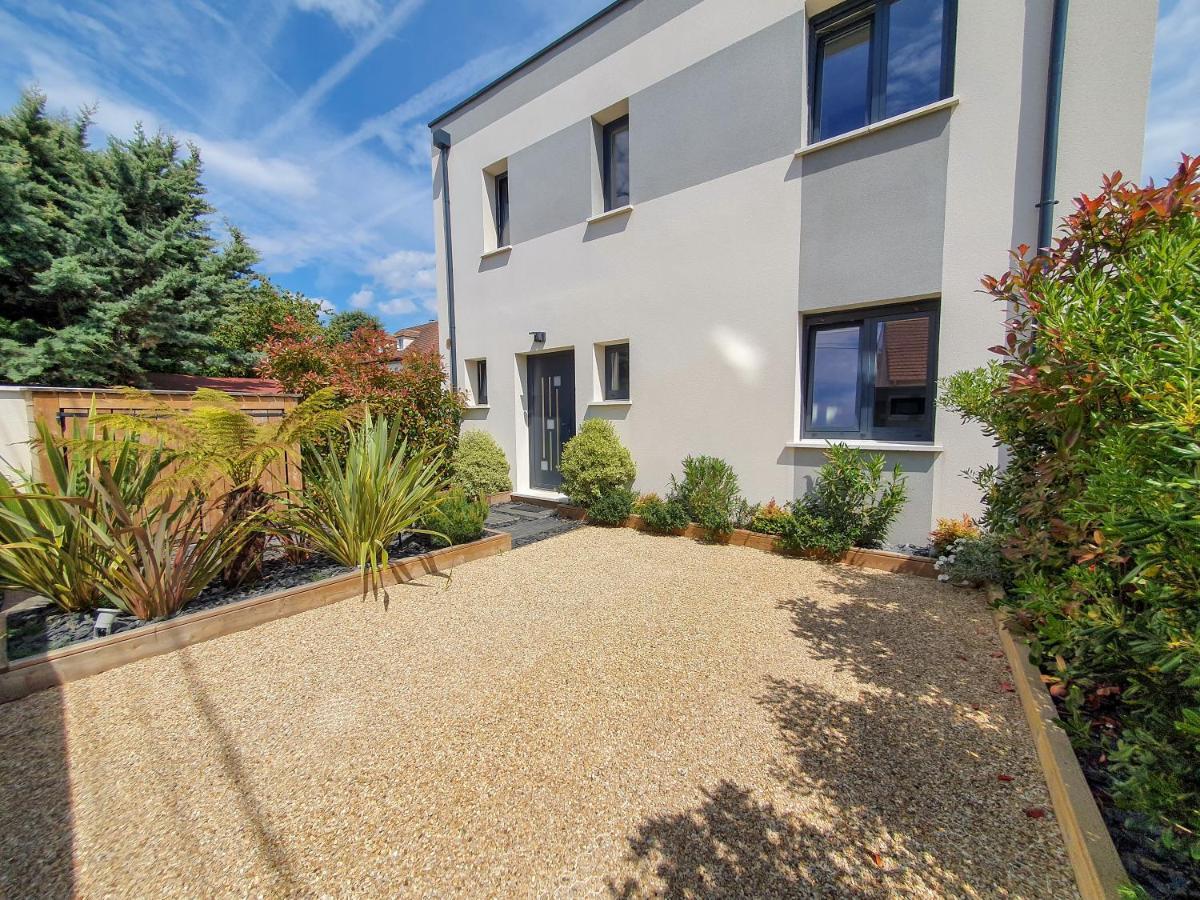 EXIGEHOME - Home stay avec jacuzzi et jardin paysagé Orgeval  Exterior foto