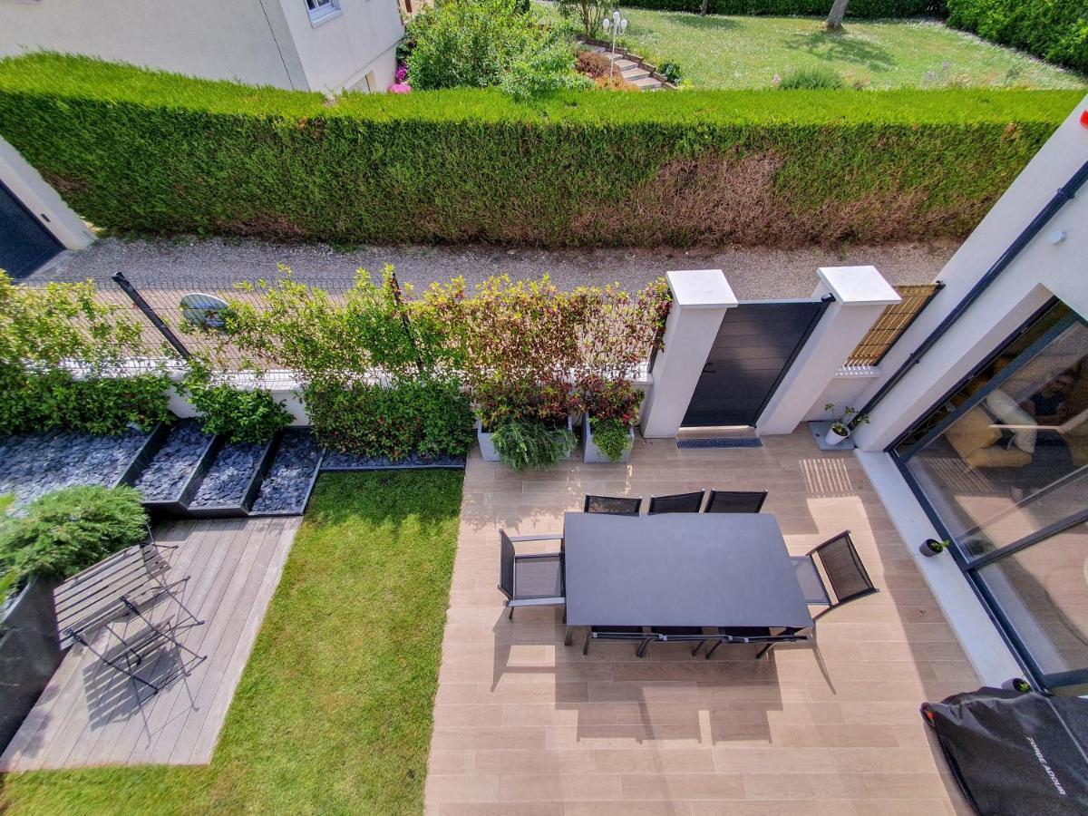 EXIGEHOME - Home stay avec jacuzzi et jardin paysagé Orgeval  Exterior foto